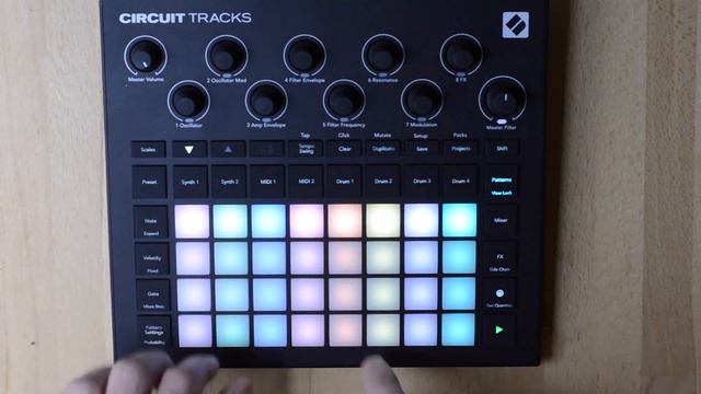 AMAZONA.de Novation Circuit Tracks Sound Demo смотреть онлайн