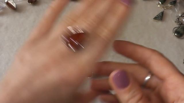 СЕРАФИНИТ ,АМЕТИСТ ,ТИГРОВЫЙ ГЛАЗ И ДРУГИЕ КАМУШКИ смотреть онлайн