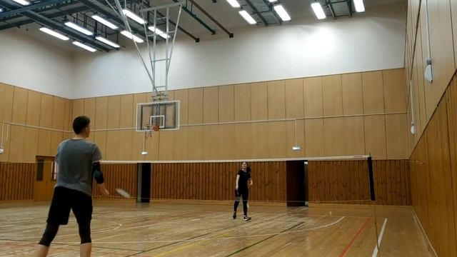 2024-01-31 / ЛесТех / бьем по волану: Миша, Таня К смотреть онлайн