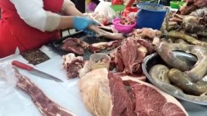 Как делают и готовят конскую колбасу - казы//Конский ряд на "Оптовке" в Алматы