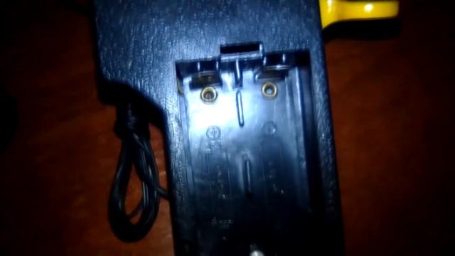 Машинка джип из 90-х на пульте управления. 4x4 - полный привод. смотреть онлайн