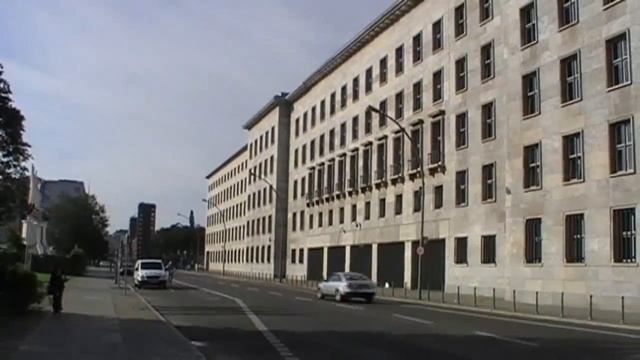 Berlin: Der Weg vom Potsdamer Platz zur Friedrichstraße смотреть онлайн