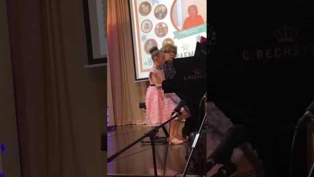 Yesterday П.Маккартни (в 4 руки) фортепиано. смотреть онлайн