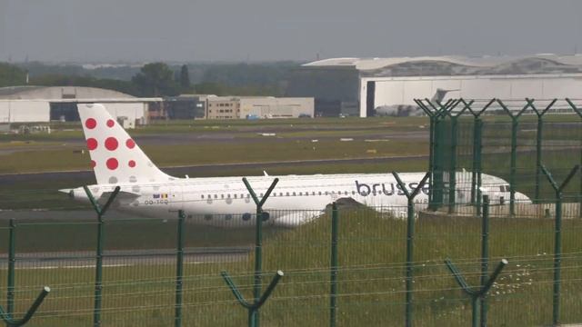 ?LIVE 4K BRUSSELS AIRPORT EBBR SPOTTING | 25/05/2023 смотреть онлайн