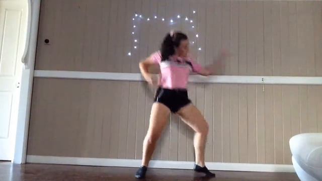 "God is a woman" Savannah Juniel-dance смотреть онлайн