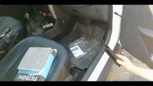 Как поменять салонный фильтр Ниссан Альмера g 15