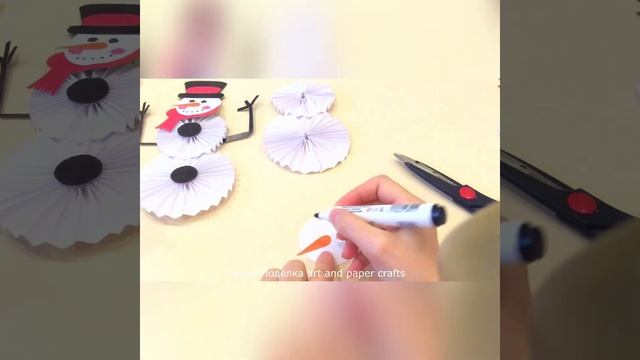 Новогодние поделки из бумаги Как сделать СНЕГОВИКА из бумаги christmas diy смотреть онлайн