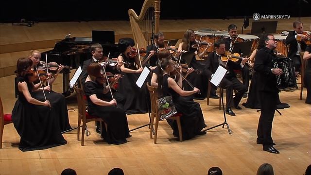R. Galliano - Tango pour Claude смотреть онлайн