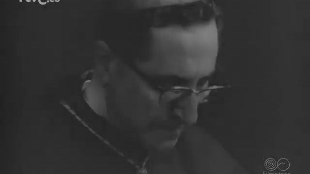 HABEMUS PAPAM. PAPA PABLO VI смотреть онлайн