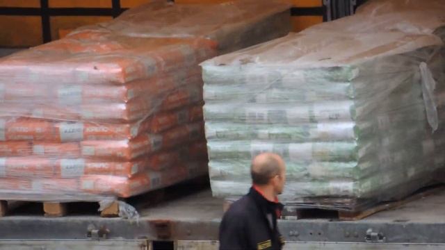 Фура едет на стройку смотреть онлайн