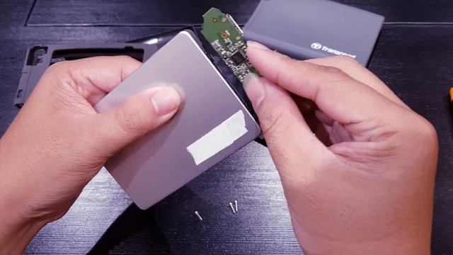Đập hộp box hdd/ssd Transcend StoreJet 25CK3 Upgrade Kit смотреть онлайн