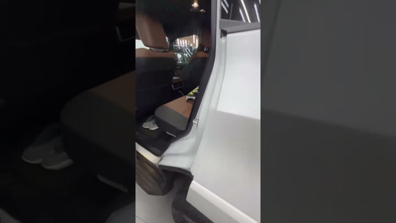 На  Lexus GX550 2024 года установили доводчики дверей от Autolifttech.net