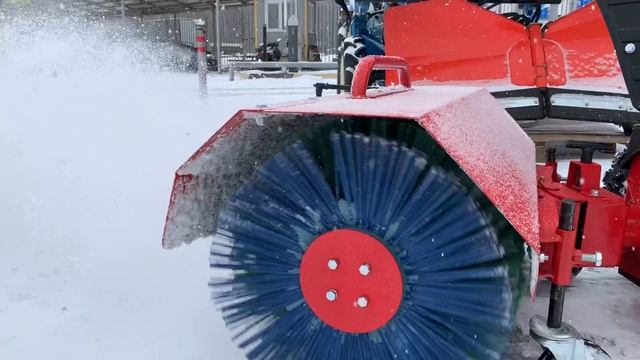 Подметальная щетка к снегоуборщику MTD смотреть онлайн