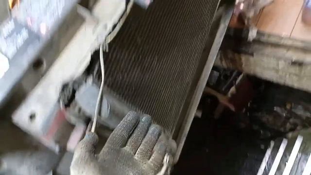 Замена Радиатора ОЖ Фольксваген Шаран 1.8 Турбо Не Снимая Радиатор Кондиционера И Телевизор смотреть онлайн