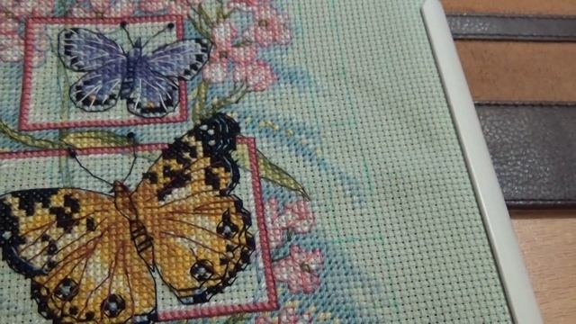 Завершение вышивки Бабочки от Дименшенс