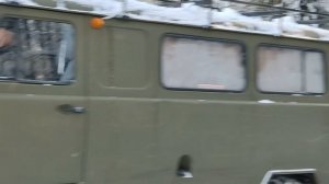 УАЗ Буханки против УАЗ Хантер по снежному болоту Нива Suzuki Samurai