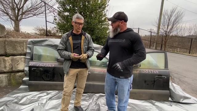 Microtech Knives Glass Breaker Demonstration смотреть онлайн