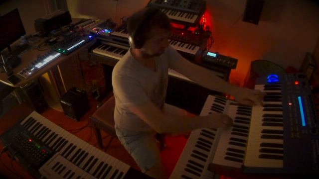 Prophet 08 / Grandmother / Mopho / Blofeld / Ultranova Ambient Chord Progression смотреть онлайн