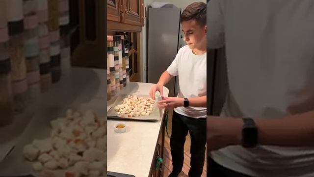 Сухарики домашние ?КУЛЛИНАРИЯ,САЛАТЫ,РЕЦЕПТЫ,БЛЮДА смотреть онлайн