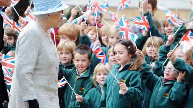 Елизавета II. Elizabeth II смотреть онлайн