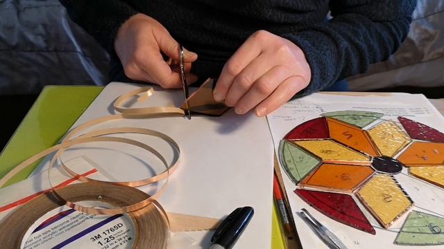 Изготовление круглого витражного стекла. Stained glass round panel project. смотреть онлайн