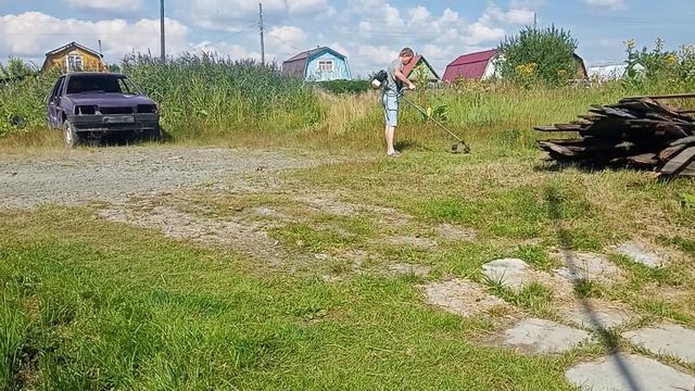 покос травы на участке смотреть онлайн