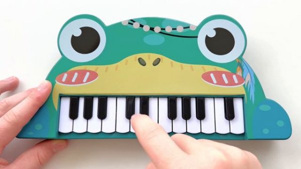 Playing CRAZY FROG on a Frog piano