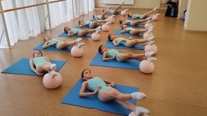 Балетная гимнастика, 3 класс ГБО ДО РА ДШИ √1. Преподаватель Гладченко А.В.