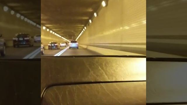 Mercedes S600 W140 STRAIGHT PIPE V12 Through Tunnel