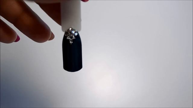 Дизайн ногтей! Крепление страз! Mount crystals on gel polish. смотреть онлайн