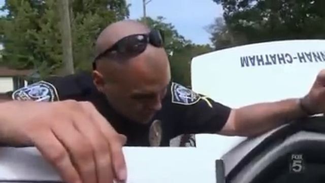 COPS TV Show-"I'm On The Straight And Narrow Road To Success". смотреть онлайн