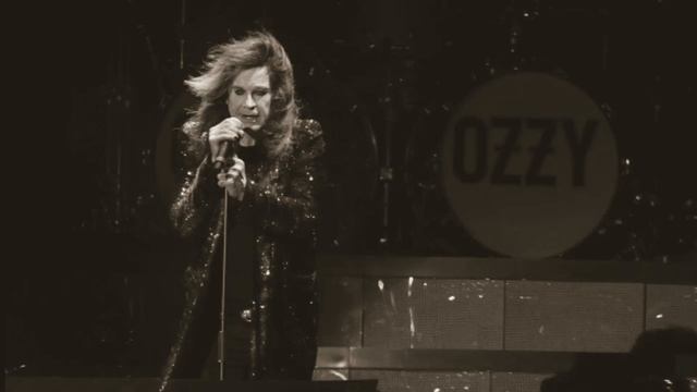 Ozzy Osbourne - Crazy Train (Solo Backing Track) смотреть онлайн
