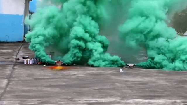 Цветной дым MA0514 G смотреть онлайн