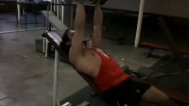 Жим Гантелей Богов на Горе Олимп! смотреть онлайн
