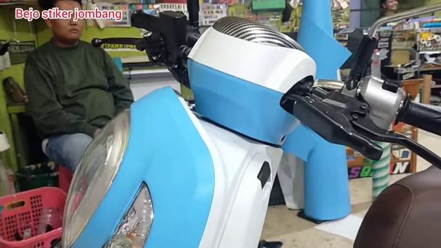 GAYA HONDA SCOOPY 2022 STIKER FULL ORACAL 651 смотреть онлайн
