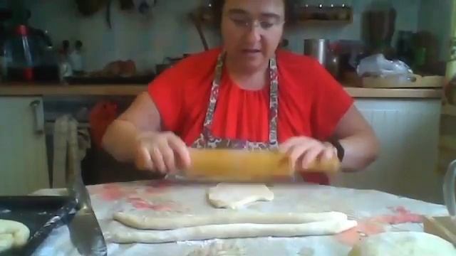 видео как плести халу из 3 жгутов и высокую халу из 4 жгутов смотреть онлайн
