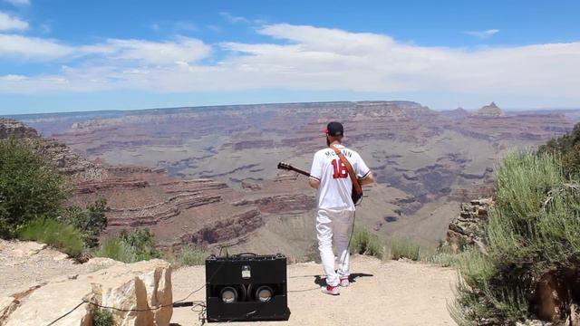 National Anthem Played At The Grand Canyon - Andrew Suggs, Electric Guitar смотреть онлайн
