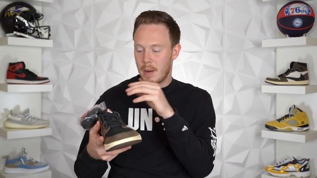 Huge Sneaker Unboxing! Early YEEZYs, Travis Scott Air Jordans and Nike Dunks! смотреть онлайн