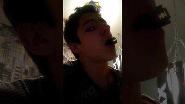 Видеоответ-Кручение лезвия смотреть онлайн