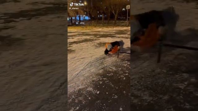 Дрифт на электро самокате смотреть онлайн