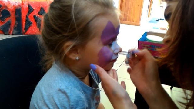 Рисунок на лице. Котёнок. смотреть онлайн