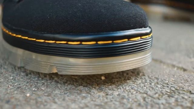 On Feet: Dr. Martens COMBS II - Canvas Hi Suede смотреть онлайн
