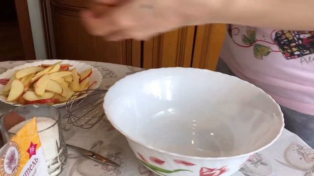 Обычный день нашей семейки / шарлотка в мультиварке / дистанционное обучение смотреть онлайн