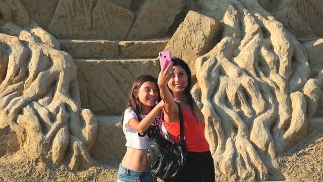 Burgas Sand Sculptures Festival 2020 / Пясъчен фестивал - Бургас 2020 смотреть онлайн
