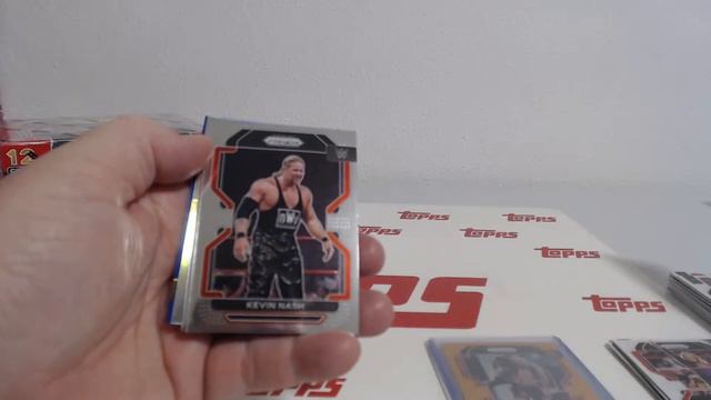 2022 Panini WWE Prizm Wrestling 3Box Wrestler Break #41 (3-3-23) смотреть онлайн