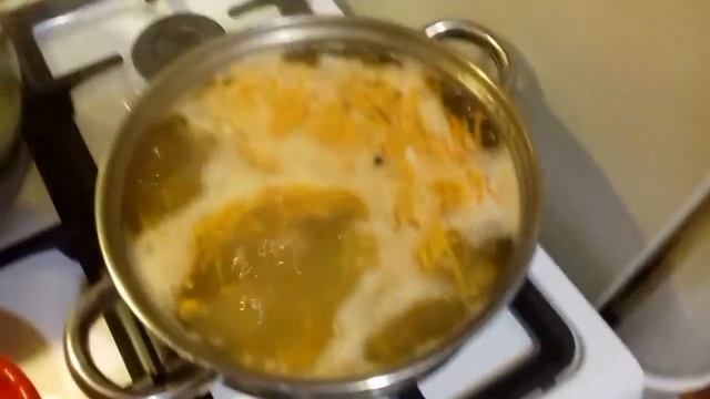 СУП КАРТОФЕЛЬНЫЙ С КУРИЦЕЙ И ЗЕЛЕНЬЮ смотреть онлайн