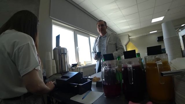 СВОЯ СТОЛОВКА. СЧИТАЕМ ПРИБЫЛЬ! смотреть онлайн