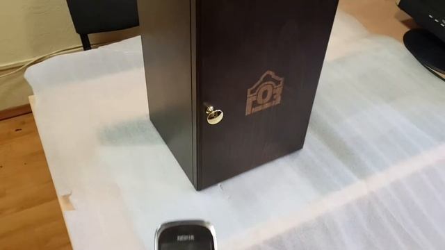 Экранированный кейс-комод с ячейками в ложементе под 20 телефонов. Навесной. смотреть онлайн