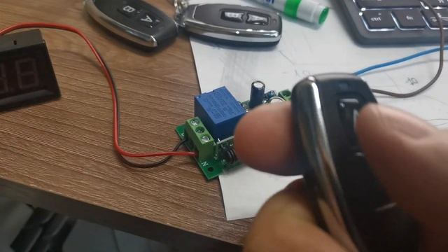 Обучение брелков 433мгц. реле KR 2201 смотреть онлайн