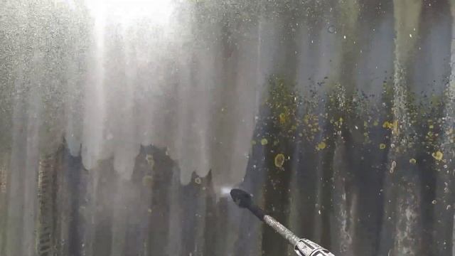 Тест мийки високого тиску Дніпро М PW-14В. Очистка старого шиферу від бруду смотреть онлайн